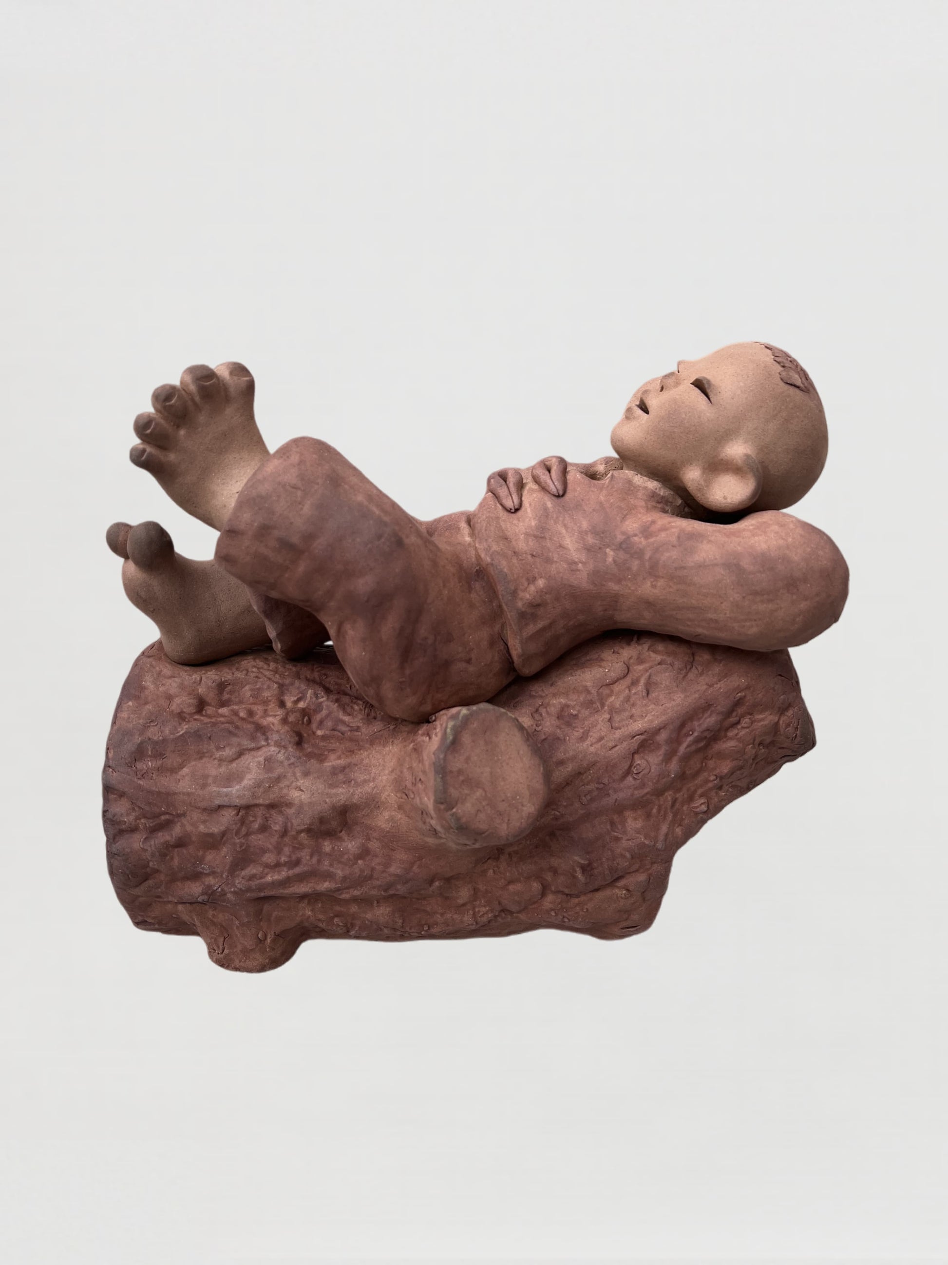 Handmade clay figurine – 赤腳童‧木上酣憩