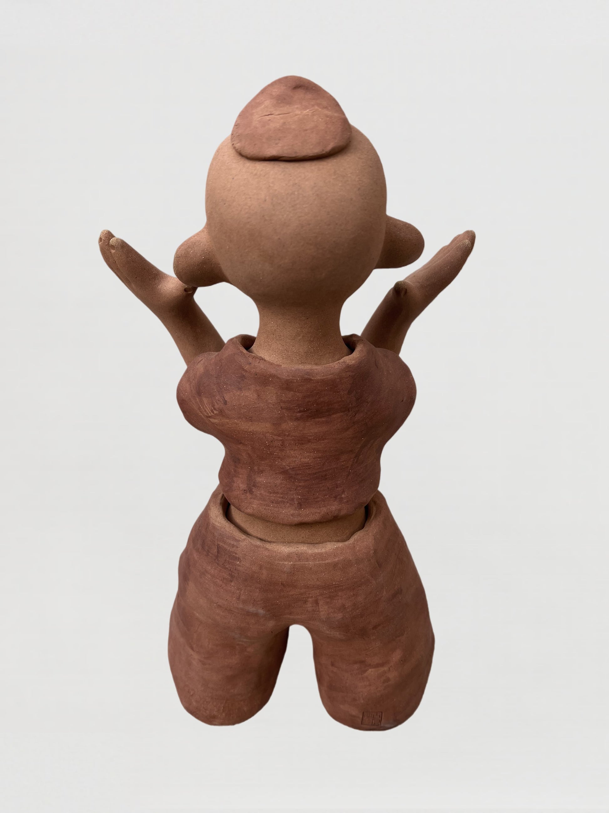Handmade clay figurine – 赤足歡拍童