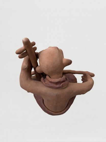 Handmade clay figurine – 巷隅拉胡者